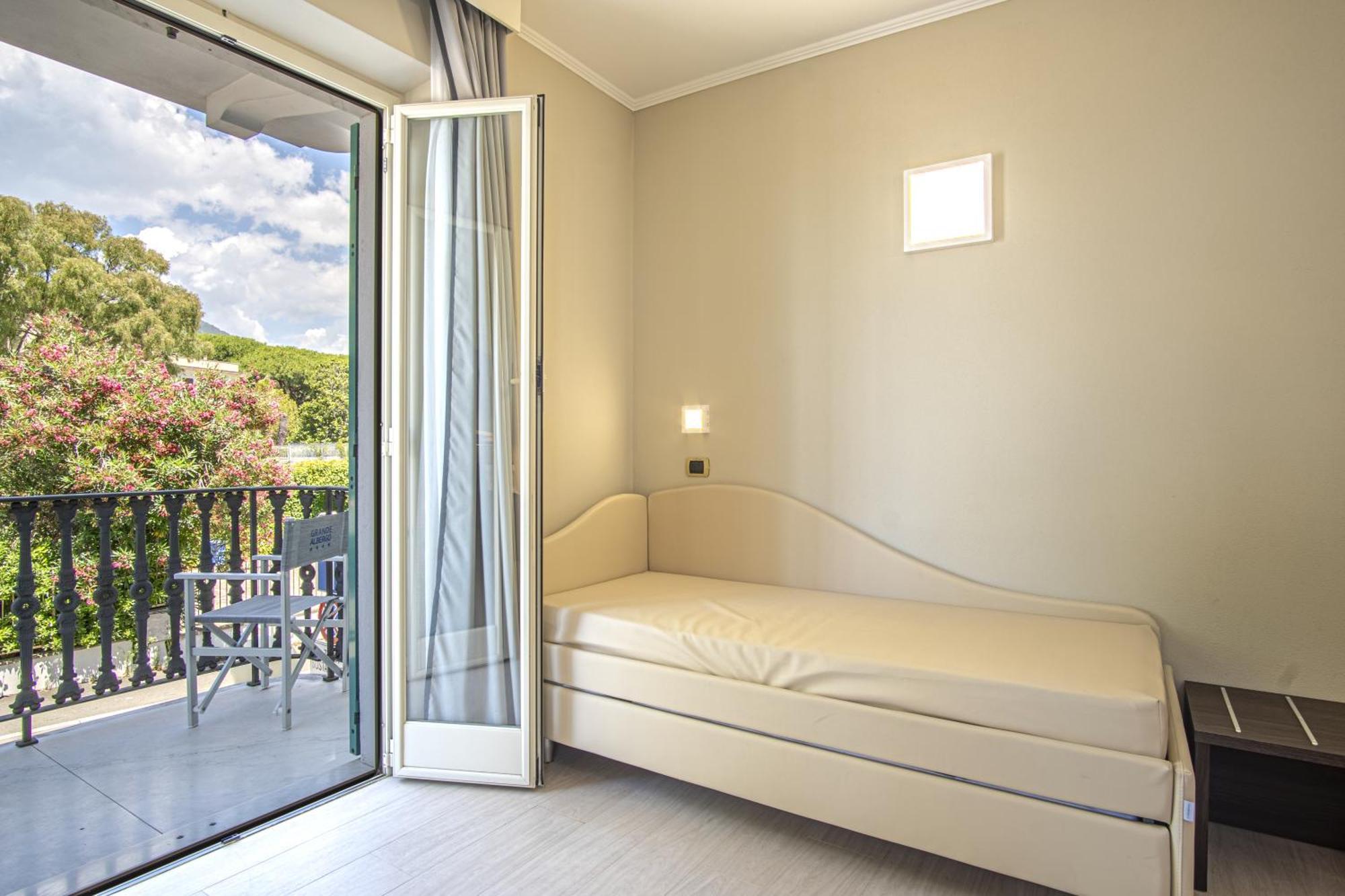 Grande Albergo Sestri Levante Room photo